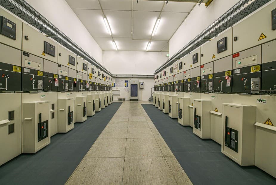 Instalação de média tensão e subestação elétrica